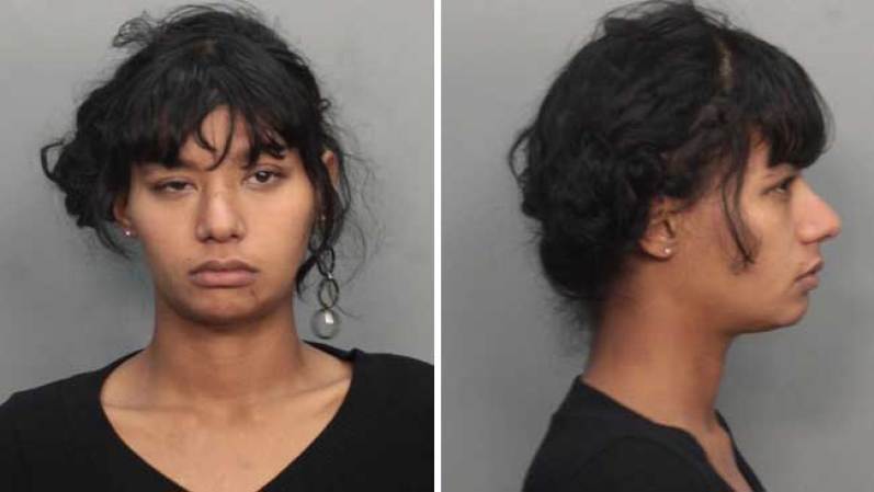 Amber Los Webber fue arrestada el 3/28/13 acusada de: <br />LOITERING OR PROWLING<br />DRUG PARAPHERNALIA/POSSESSION W/INTENT TO USE