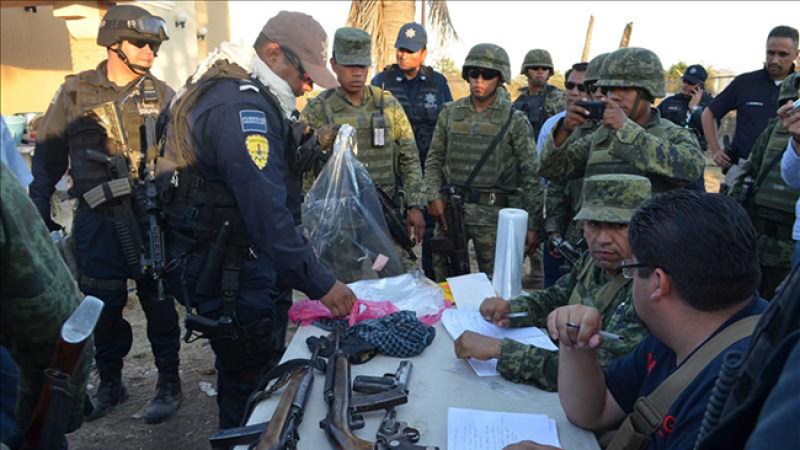 Mex: Comienzan a legalizar autodefensas