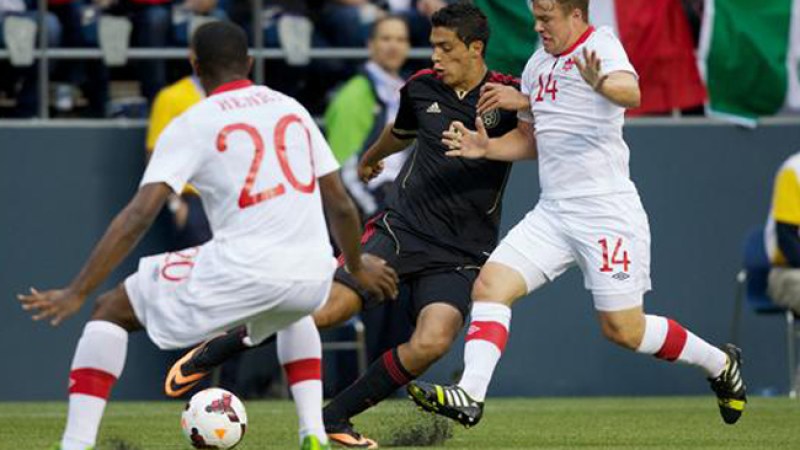 México vence a Canadá.