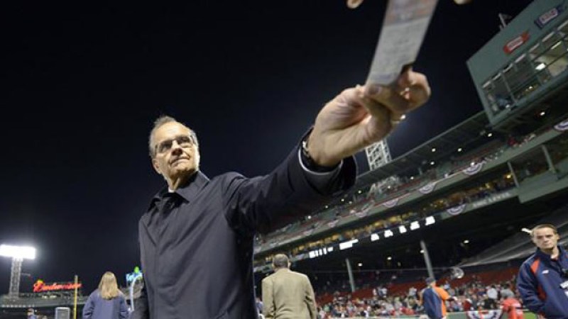 Inmortalizan la camiseta de Joe Torre