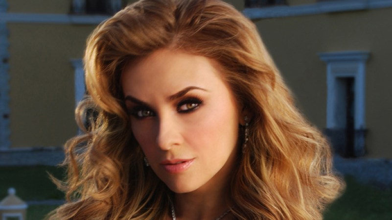 TELEMUNDO EVENTS -- Pictured: Aracely Arambula contract signing -- Photo by: Rodrigo Marin/Telemundo