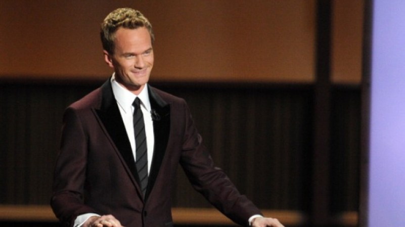 Neil Patrick Harris fue un presentador simpático, que supo llevar la gala con gracia y desparpajo. Incluso bailó en el número musical.