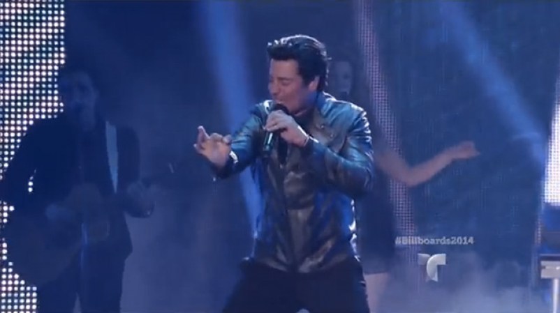 Una de las actuaciones más esperadas fue la de Chayanne, quien estrenó su tema "Humanos a Marte"