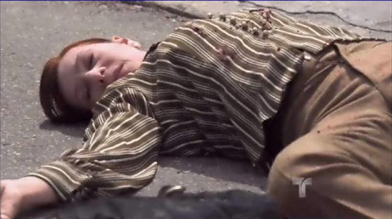 Disparándole y dejándo muerta en la calle a quien fuera durante un tiempo una piedra en el zapato para él.