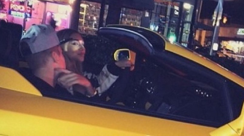 Antes del arresto, Justin Bieber subió a su cuenta de Instagram una foto en el Lamborghini en la que aparece al lado de una modelo en el asiento del conductor.