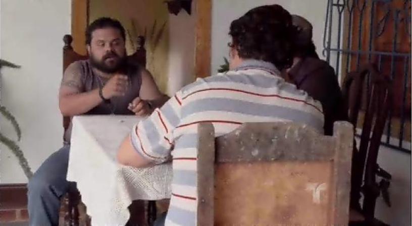 Sin embargo, le contesta con una negativa.
