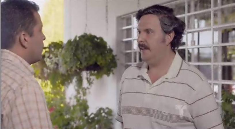 Escobar se muestra molesto con él por la muerte de Pizano.
