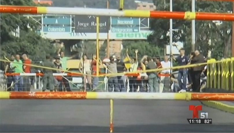 Los policías se aprovechaban de inmigrantes en situación irregular sabiendo que probablemente no denunciarían los abusos, según la acusación.