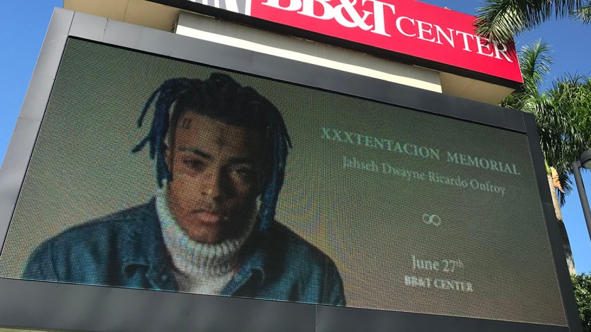 062718 xxxtentacion memorial billboard ZOOMED PIC