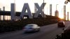 Actividad policial tras hallar paquete sospechoso en el aeropuerto de Los Ángeles