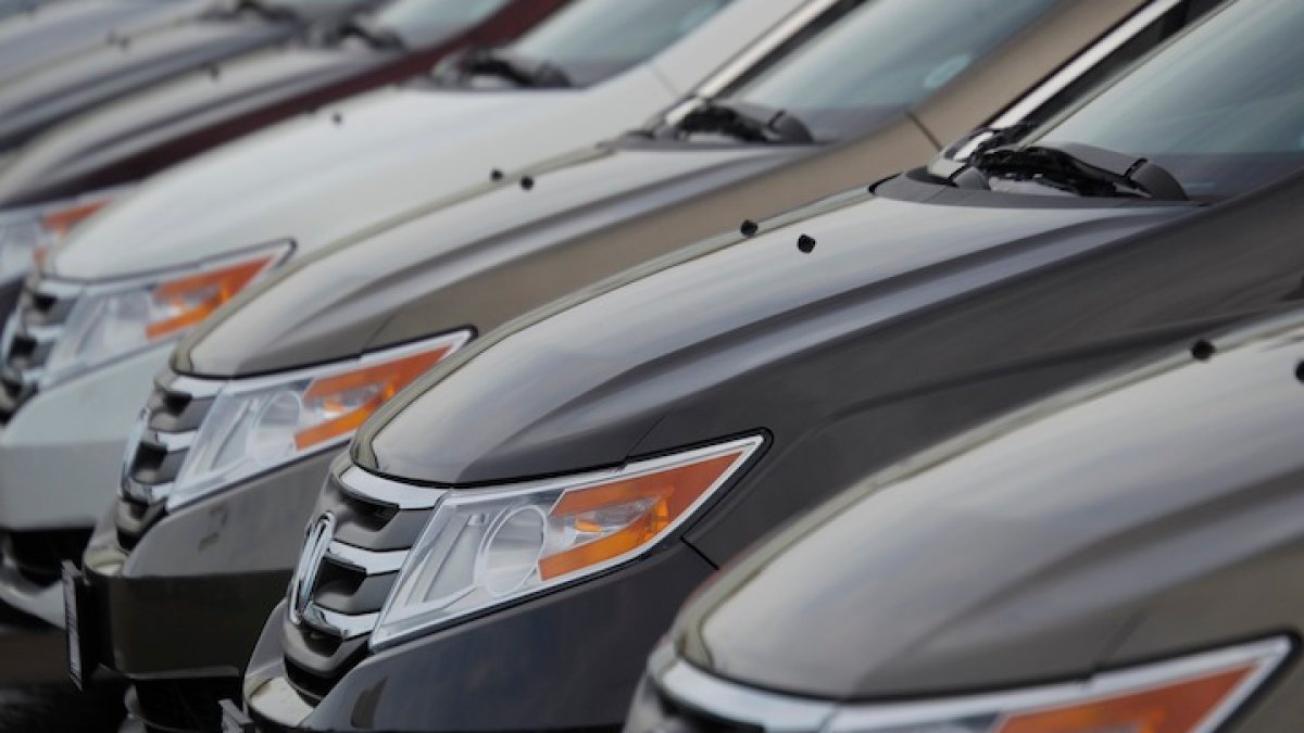 New law seeks to protect consumers from unscrupulous car sellers – Telemundo 52