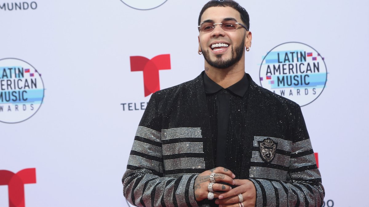 Anuel AA to rejoice the premiere of his sporting activities sneakers in collaboration with Reebok at Plaza Las Américas – NBC Los Angeles