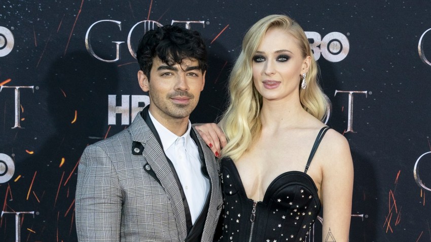 Shopie_Turner_Joe_Jonas_shutterstock_1359423326