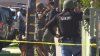 Adolescente atrincherado por horas se suicida tras disparar a oficiales