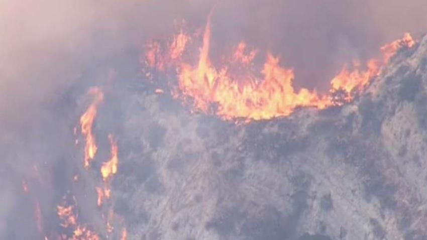 _South_Fire__in_Newhall_Forces_Evacuations.jpg