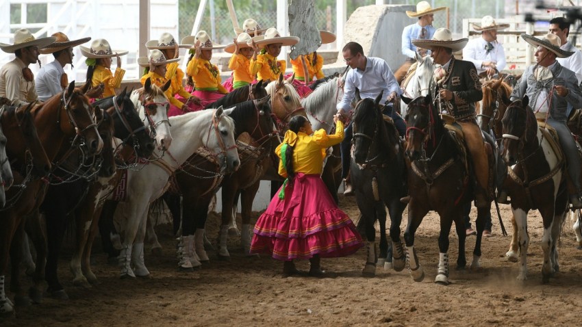 mexico-elecciones-anaya-charreria
