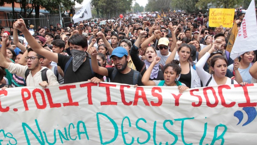 mexico-unam-alumnos-marchas
