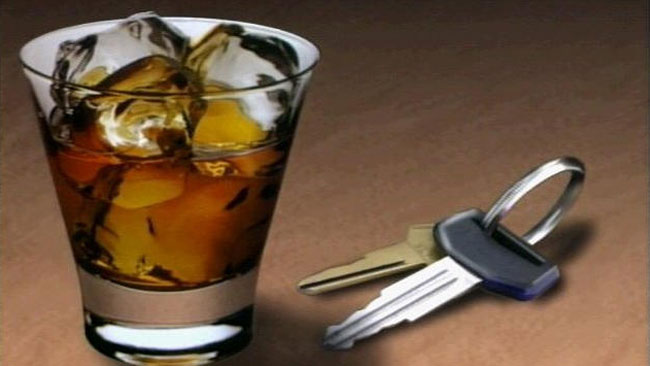 tlmd_alcohol_llaves_carro