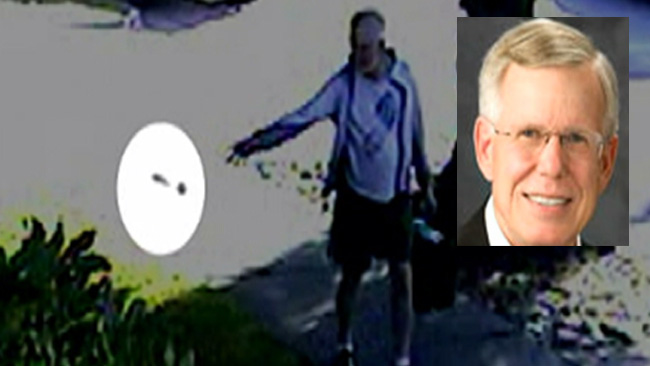 tlmd_tirando_excremento_en_casa_dennis_kneier