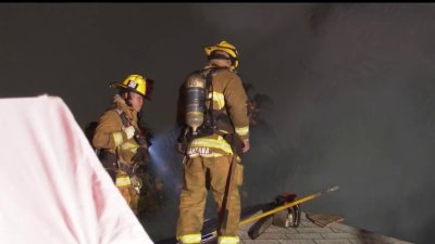Una mujer fallecida en incendio en cochera en Pacoima