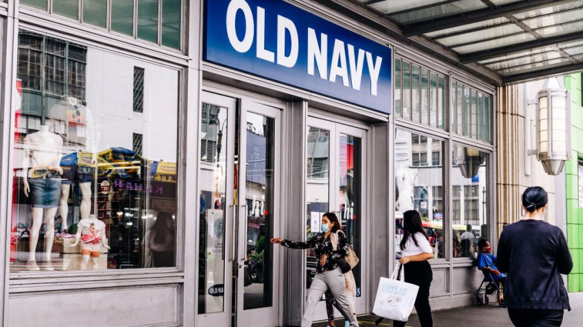 Old Navy le pagará a empleados que trabajen en los centros de votación