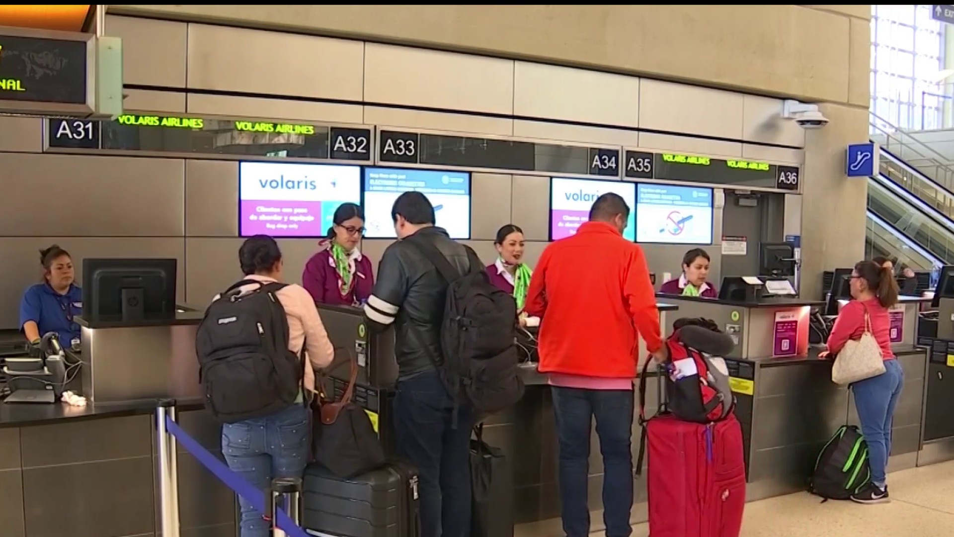 Conoce las reglas y restricciones antes de volver a viajar en avión durante  la pandemia – Telemundo 52