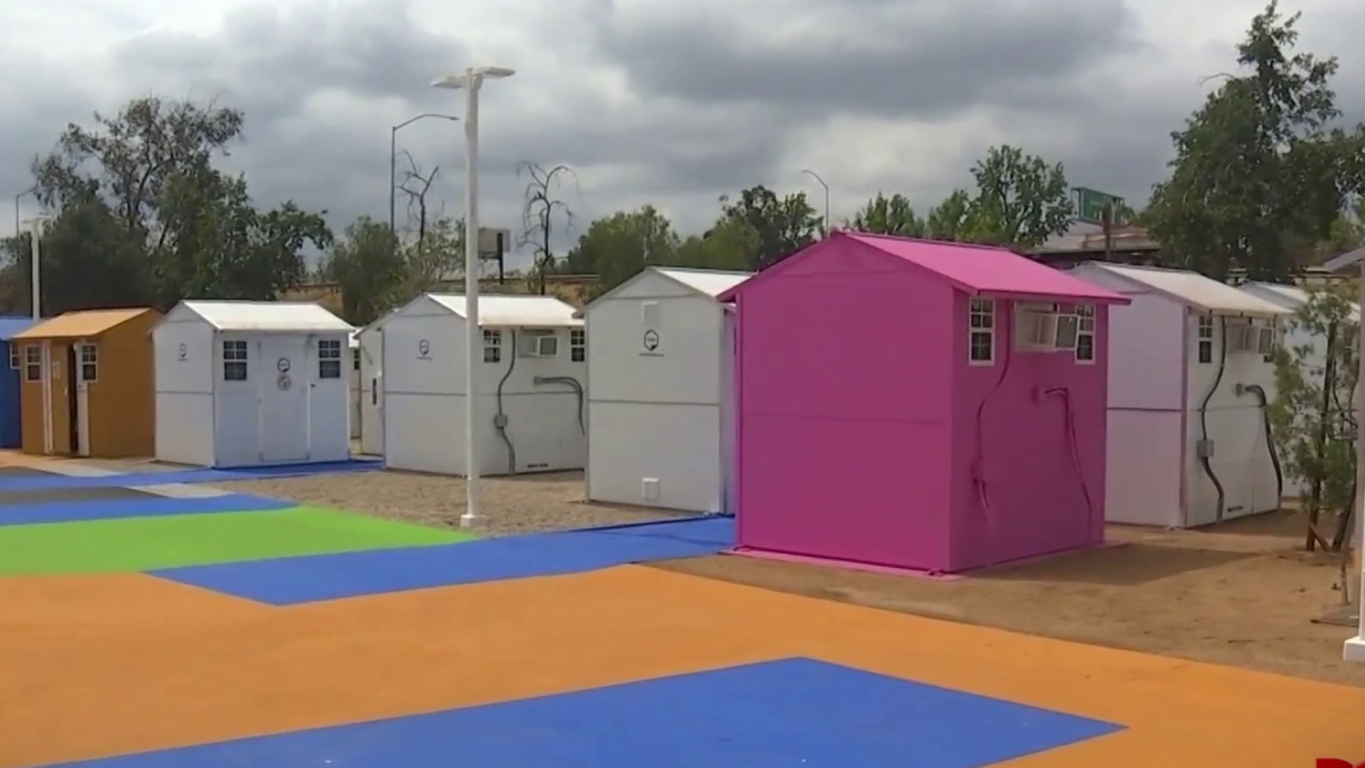 Concejal de San José impulsa casas modulares para personas sin vivienda
