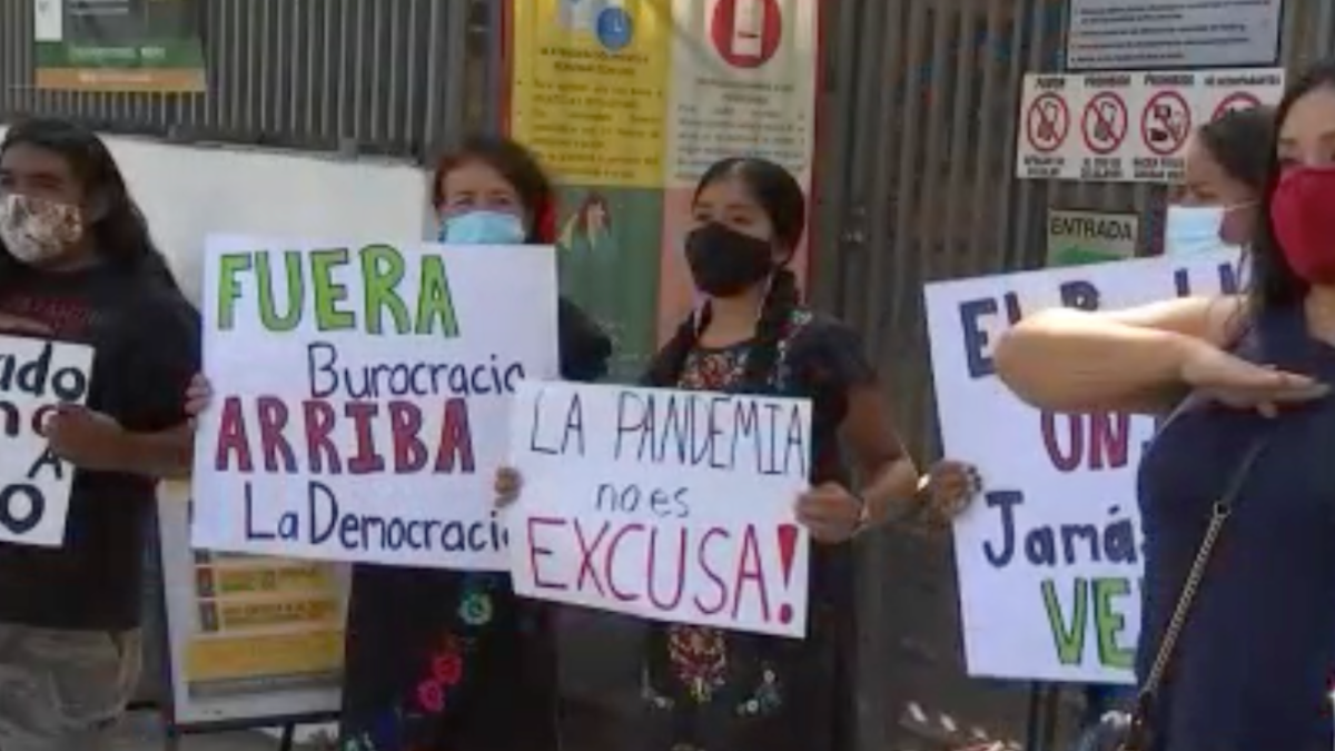 Denuncian presunto mal servicio de las sedes consulares de México en EEUU - Vimarsana News