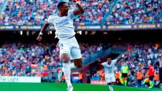 Real Madrid gana el primer clásico de la temporada ante el Barcelona