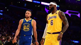 Golden State Warriors v Los Angeles Lakers