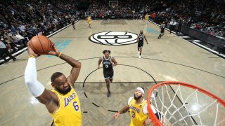 Los Angeles Lakers v Brooklyn Nets