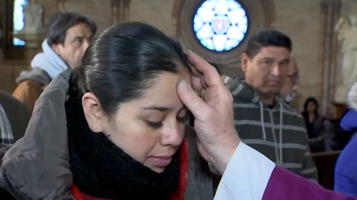 Ash Wednesday: Thousands of Catholics begin Lent in Los Angeles