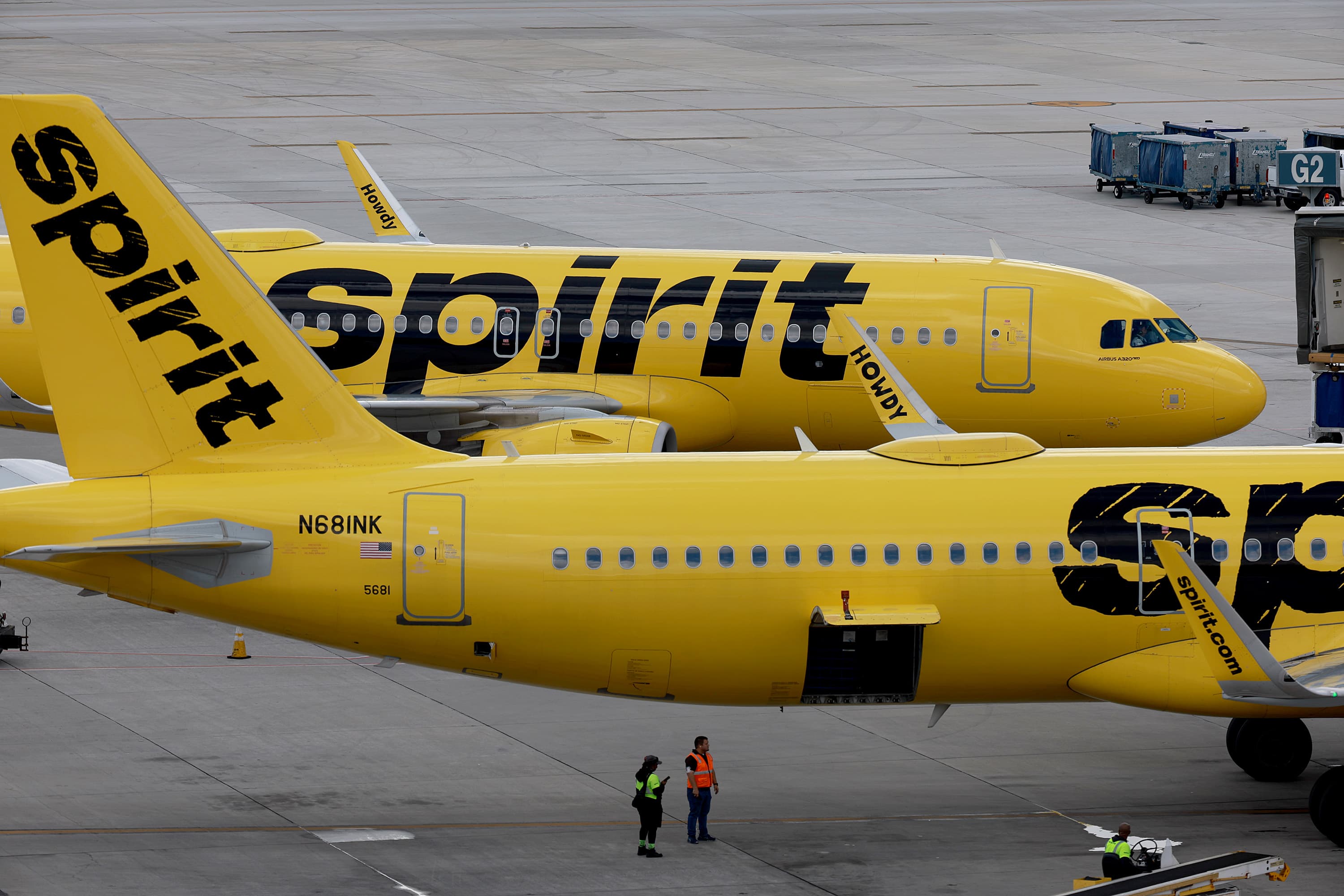 JetBlue hace millonaria oferta en efectivo para Spirit Airlines – Telemundo  52