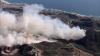 ¡Impresionante! Gigantesco incendio forestal devora casas de lujo frente al océano en California