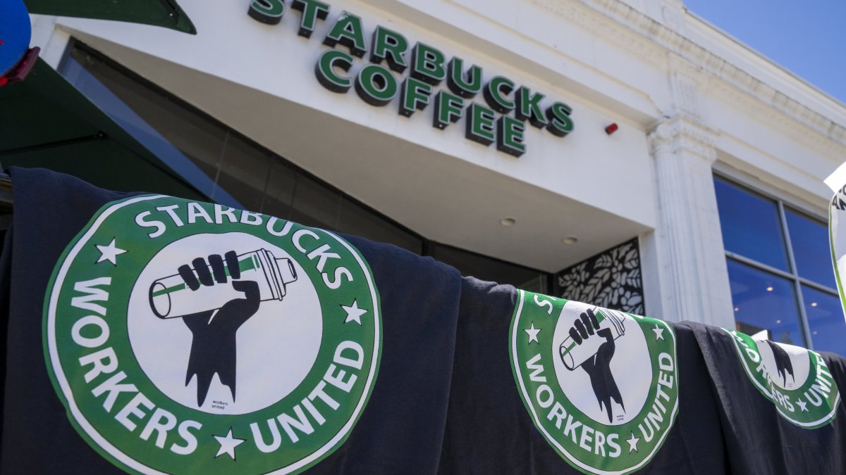 Starbucks Huelga De Empleados En Lakewood Y Barstow Telemundo 52 1460