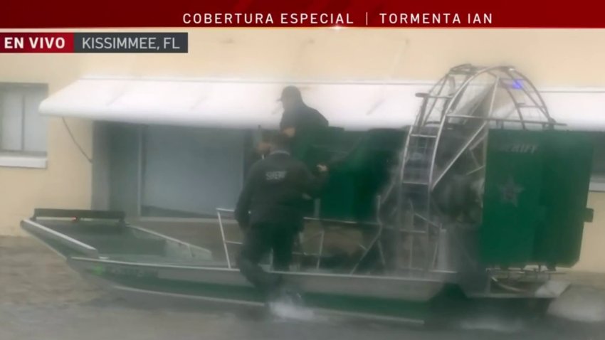 “Se perdió todo”: residentes de Florida atrapados en inundaciones por Ian