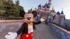 Funcionarios federales certifican voto para sindicalizar a los intérpretes de personajes de Disneyland