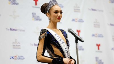 La nueva Miss Universo habla español en su primera conferencia de prensa