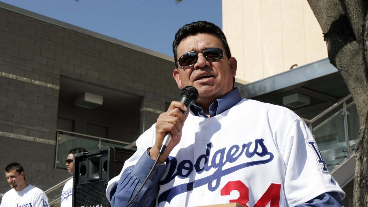 Los Dodgers retirarán el número 34 de Fernando Valenzuela