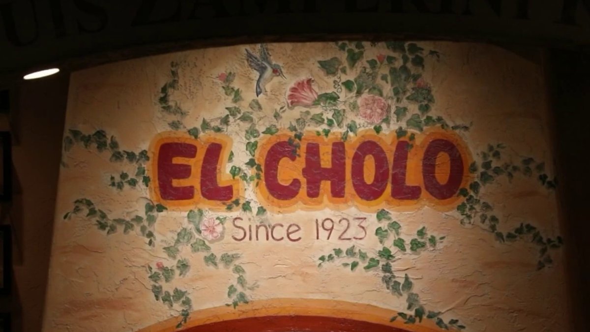 Los Angeles City Hall will dedicate an intersection to the founders of the El Cholo restaurant