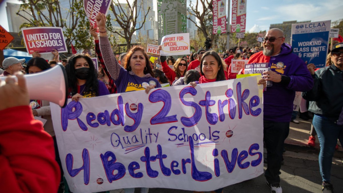 LAUSD workers begin 3-day strike and close schools