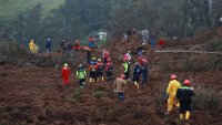 Enorme alud de tierra deja al menos 7 muertos y decenas de sepultados en Ecuador