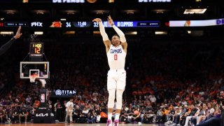 Los Angeles Clippers v Phoenix Suns - Game Five