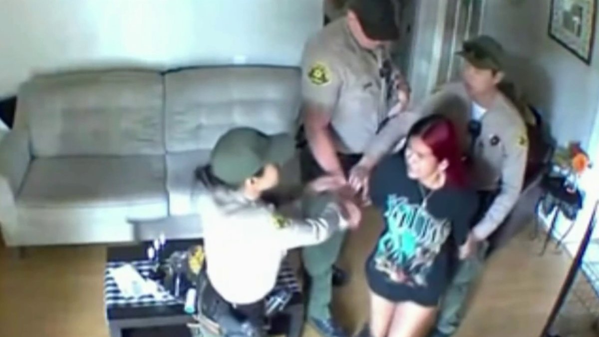 A controversial interaction between sheriff officers and a family in San Gabriel filmed