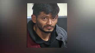 Autoridades buscan a familiares de Ricardo Fonseca.