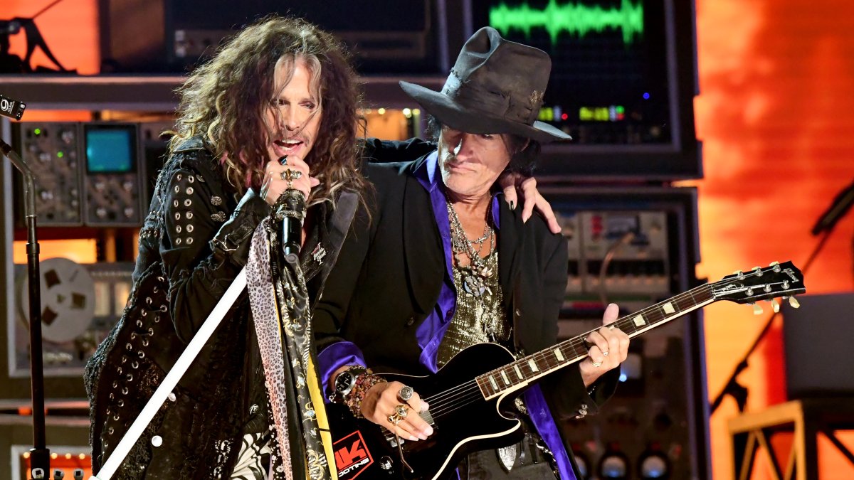Aerosmith begins farewell tour in September