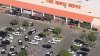 Hombre amenaza con disparar en Burbank Home Depot, muerto a tiros por la policía