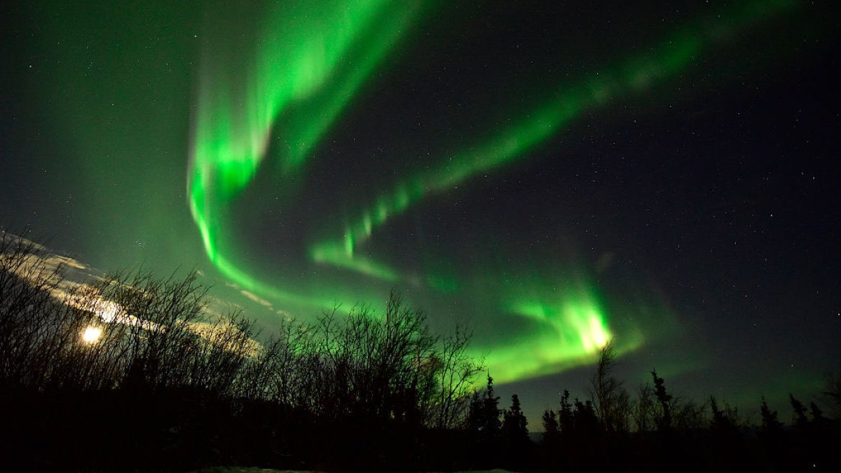 aurora-borealis-spectacle-solar-storm-to-bring-northern-lights-to-17