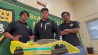 Los “Stemateros”: estudiantes de una preparatoria de Boyle Heights dedicados a la ciencia