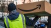 Amazon anuncia 300,000 nuevos empleos con beneficios para la temporada navideña